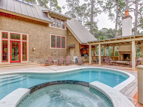 Sea Pines Treasure steps to the beach