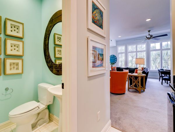Hilton Head Six Bedroom Luxury Vacation Residence- 100 Steps to Beach