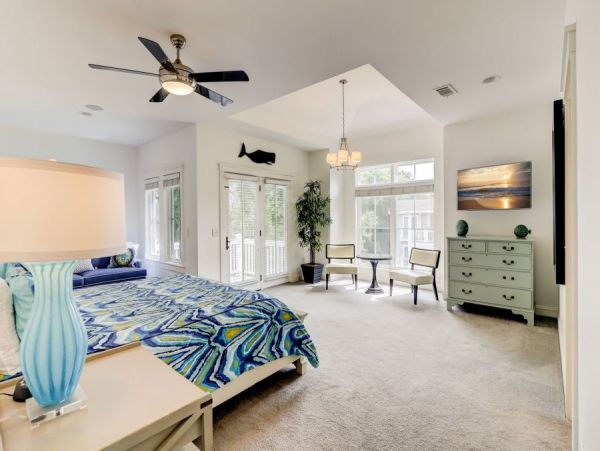 Hilton Head Six Bedroom Luxury Vacation Residence- 100 Steps to Beach
