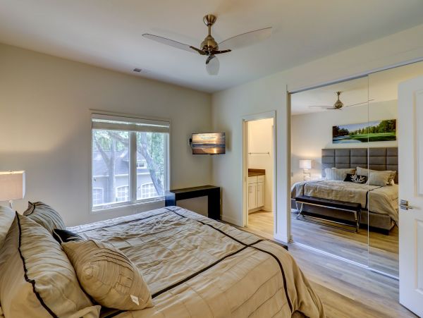 Hilton Head Walk to Beach Seven Bedrooms Vacation Rental