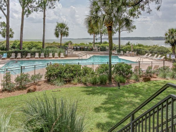 Oceanfront Vacation Rental 2 Bedrooms On the First Floor