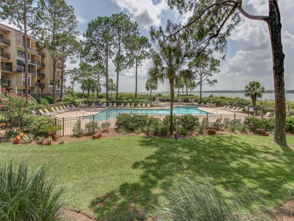 Oceanfront Vacation Rental 2 Bedrooms On the First Floor
