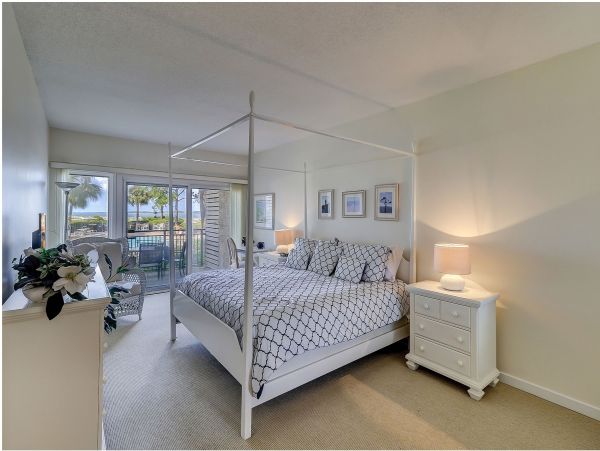 Oceanfront Vacation Rental 2 Bedrooms On the First Floor