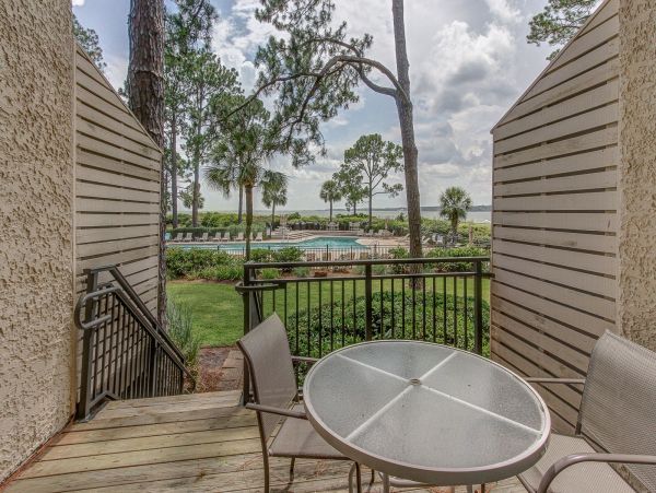 Oceanfront Vacation Rental 2 Bedrooms On the First Floor