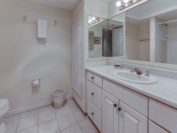 Oceanfront Vacation Rental 2 Bedrooms On the First Floor