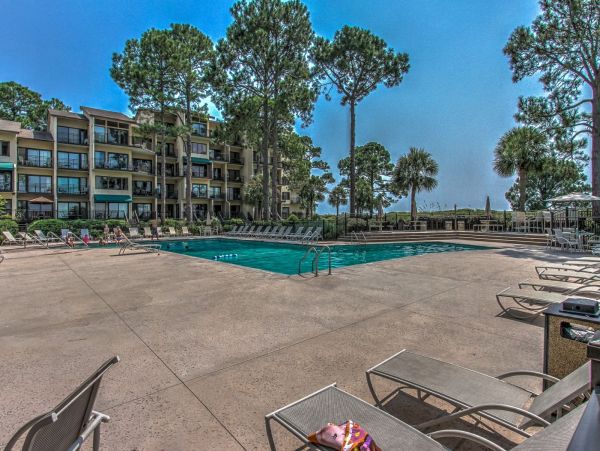 Oceanfront Vacation Rental 2 Bedrooms On the First Floor