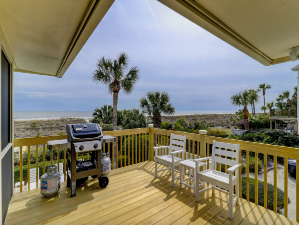 Oceanfront Vacation Home With Private Pool in Hilton Head