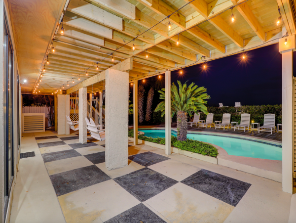 Oceanfront Vacation Home With Private Pool in Hilton Head