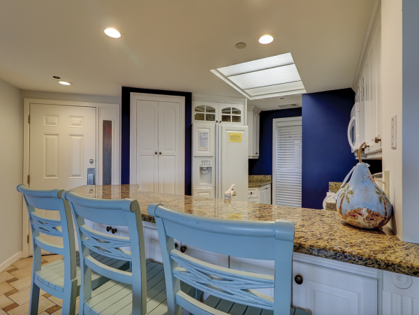 Beachfront 2 Bedroom Vacation Condo in Hilton Head