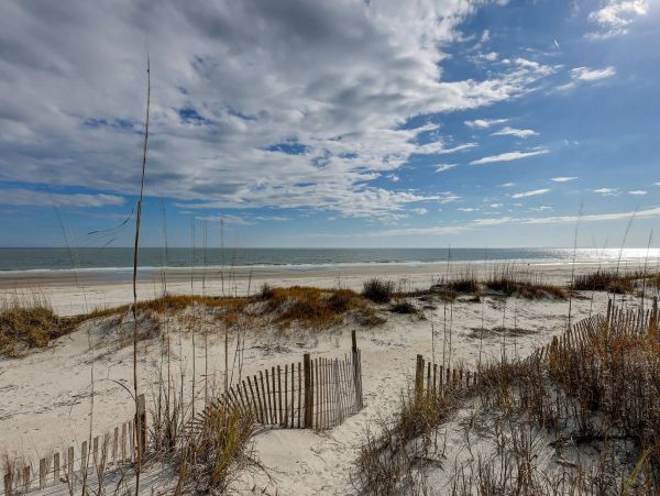 On Beach Vacation Home Five Bedroom in Hilton Head