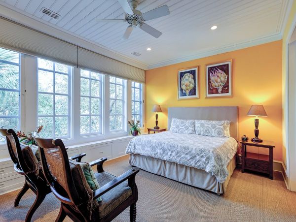 On Beach Vacation Home Five Bedroom in Hilton Head