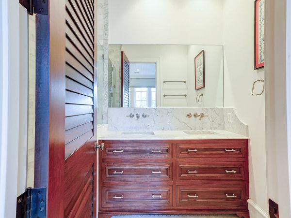 On Beach Vacation Home Five Bedroom in Hilton Head