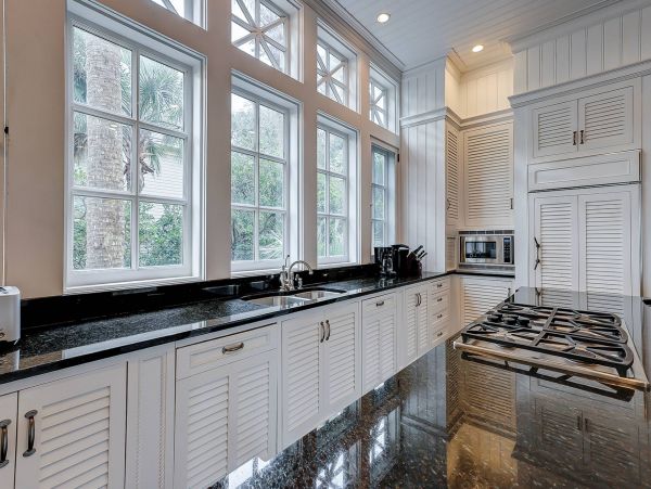 On Beach Vacation Home Five Bedroom in Hilton Head