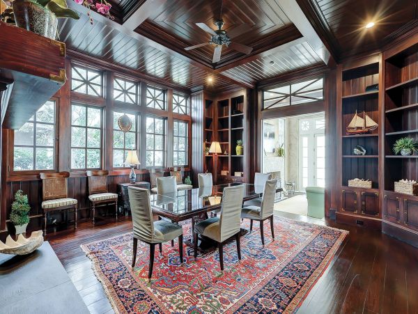 On Beach Vacation Home Five Bedroom in Hilton Head