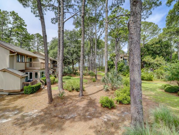 Hilton Head Five Bedroom Home Short Sandy Stroll to the Beach