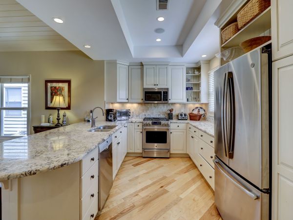 Hilton Head Five Bedroom Home Short Sandy Stroll to the Beach