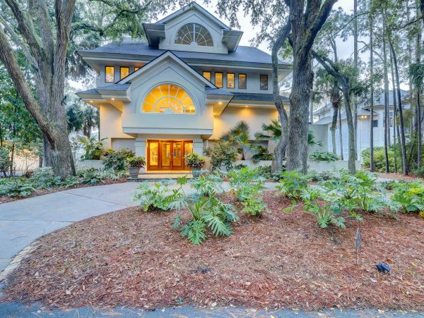 Steps to the Beach Vacation Home in Hilton Head 5 Bedrooms