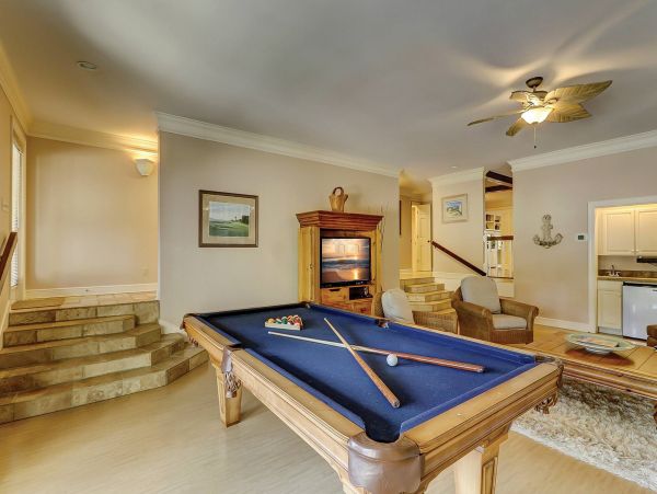 Steps to the Beach Vacation Home in Hilton Head 5 Bedrooms