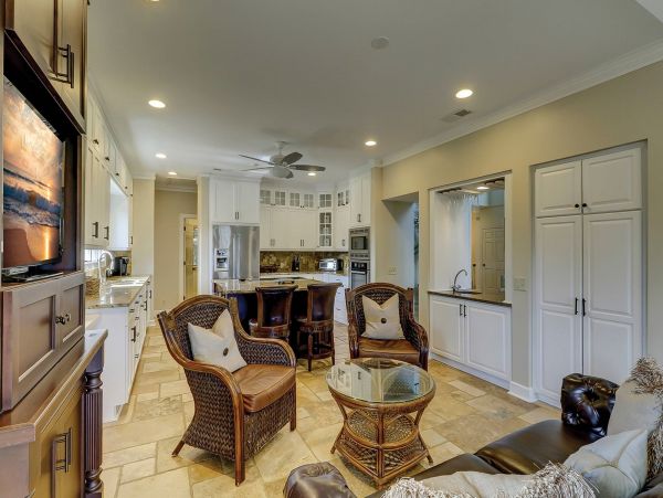 Steps to the Beach Vacation Home in Hilton Head 5 Bedrooms