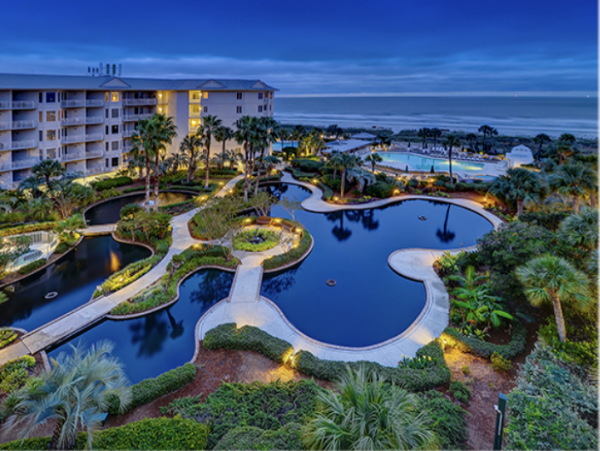Stunning Three Bedroom Vacation Condo/Villa Chic Residence