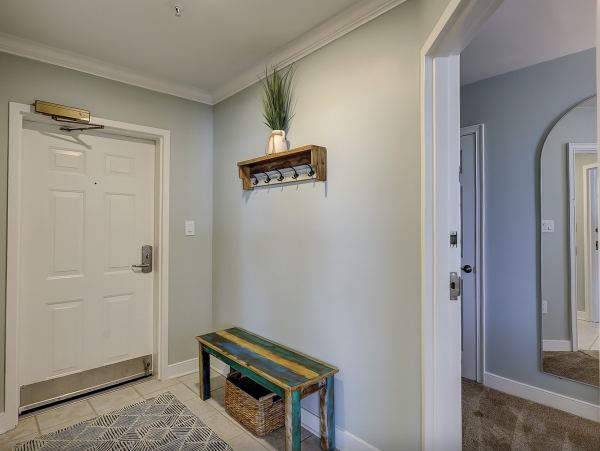 Stunning Three Bedroom Vacation Condo/Villa Chic Residence