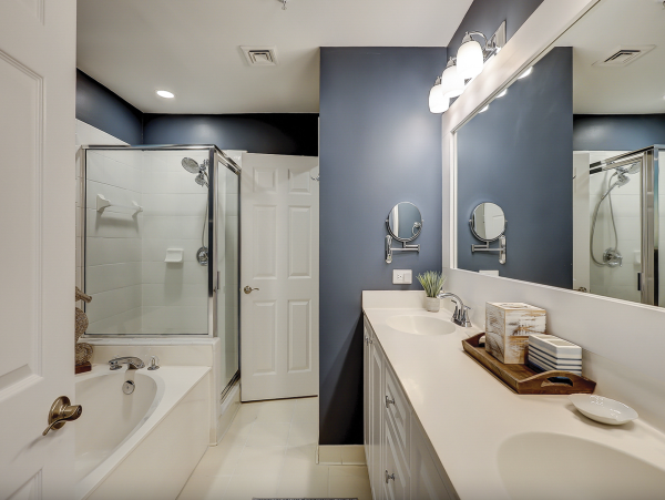 Stunning Three Bedroom Vacation Condo/Villa Chic Residence