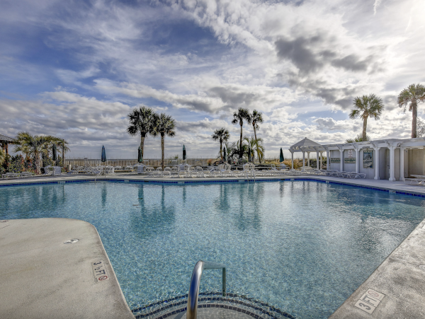 Stunning Three Bedroom Vacation Condo/Villa Chic Residence