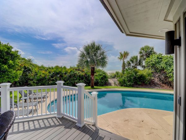 Spacious Bright 4 Bdrm Oceanfront Home with Pool Hilton Head