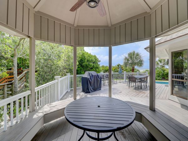 Spacious Bright 4 Bdrm Oceanfront Home with Pool Hilton Head