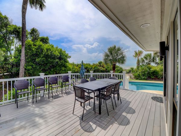 Spacious Bright 4 Bdrm Oceanfront Home with Pool Hilton Head