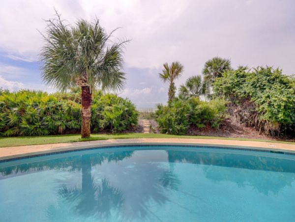 Spacious Bright 4 Bdrm Oceanfront Home with Pool Hilton Head