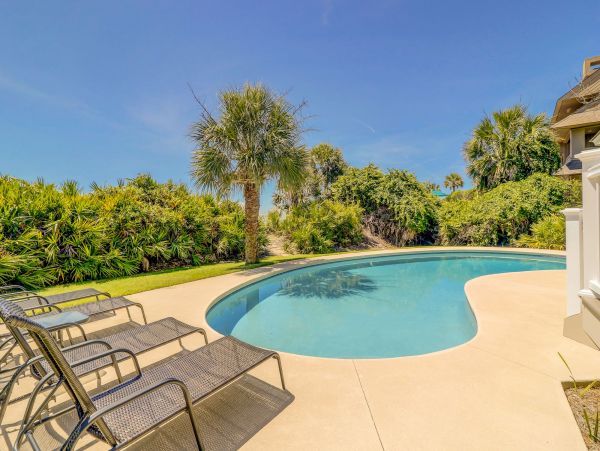 Spacious Bright 4 Bdrm Oceanfront Home with Pool Hilton Head