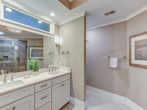 Spacious Bright 4 Bdrm Oceanfront Home with Pool Hilton Head