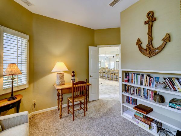 Coastal-Chic 5 Bedroom Home with Private Pool