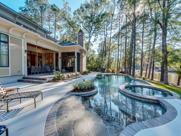 Hilton Head Vacation Pool Home Five Bedroom Walk to Beach