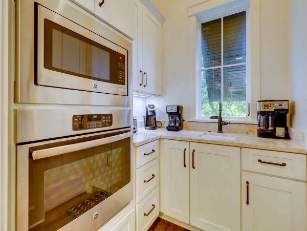 Hilton Head Vacation Pool Home Five Bedroom Walk to Beach