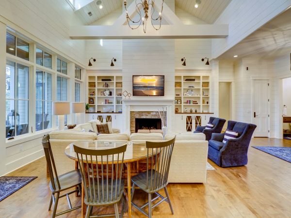 Hilton Head Vacation Pool Home Five Bedroom Walk to Beach