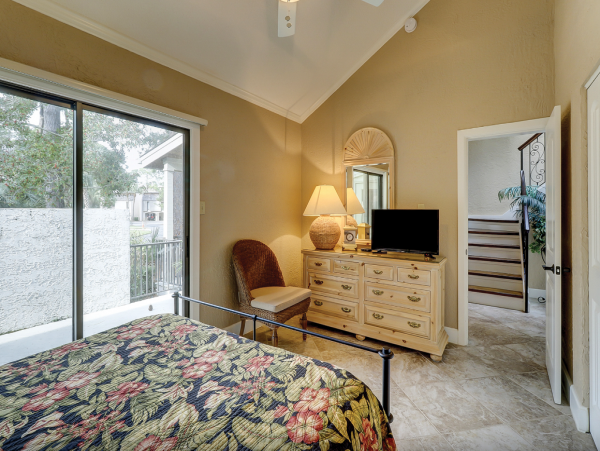 Luxurious Hilton Head Rental: Golf Views and Private Pool
