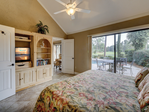 Luxurious Hilton Head Rental: Golf Views and Private Pool