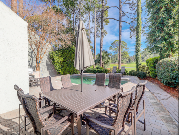 Luxurious Hilton Head Rental: Golf Views and Private Pool