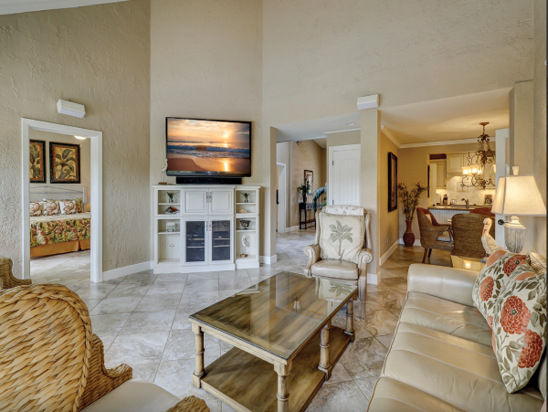 Luxurious Hilton Head Rental: Golf Views and Private Pool