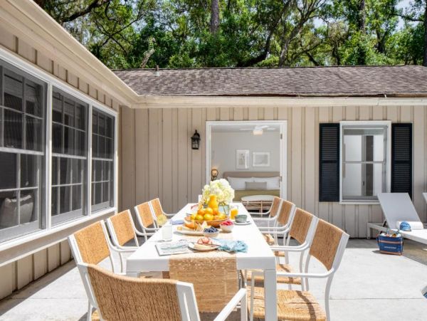 Hilton Head Vacation Home Four Bedroom Walk to Beach