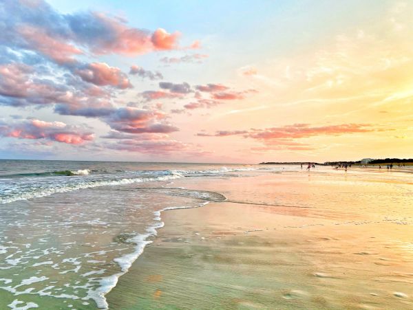 Hilton Head Vacation Home Four Bedroom Walk to Beach