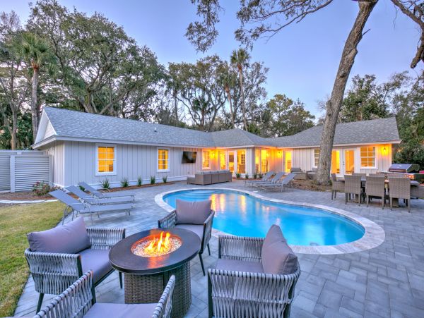 Charming Vacation Rental with 5 Bedrooms & Private Pool