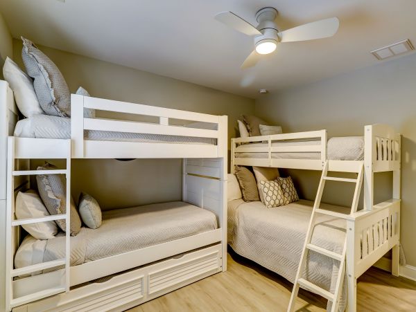 Charming Vacation Rental with 5 Bedrooms & Private Pool