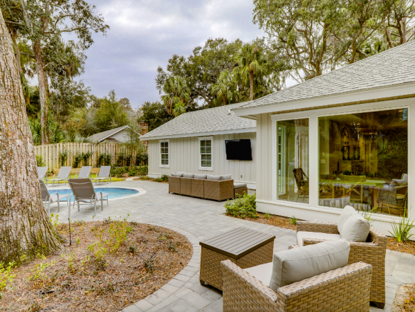 Charming Vacation Rental with 5 Bedrooms & Private Pool