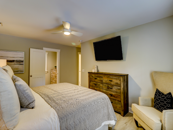 Charming Vacation Rental with 5 Bedrooms & Private Pool