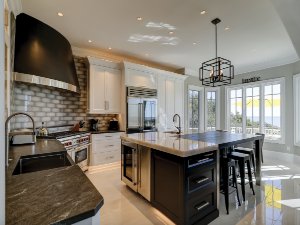 Oceanfront Luxury Seven Bedroom Vacation Rental