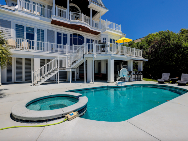 Oceanfront Luxury Seven Bedroom Vacation Rental