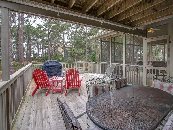 Charming Vacation Home in Hilton Head Sleeps 10 Guests